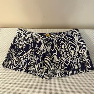 Lily Pulitzer Navy and White Callahan shorts Size 14